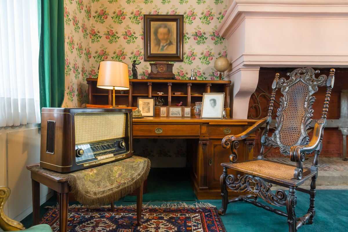 Vintage Furniture at Nilufar