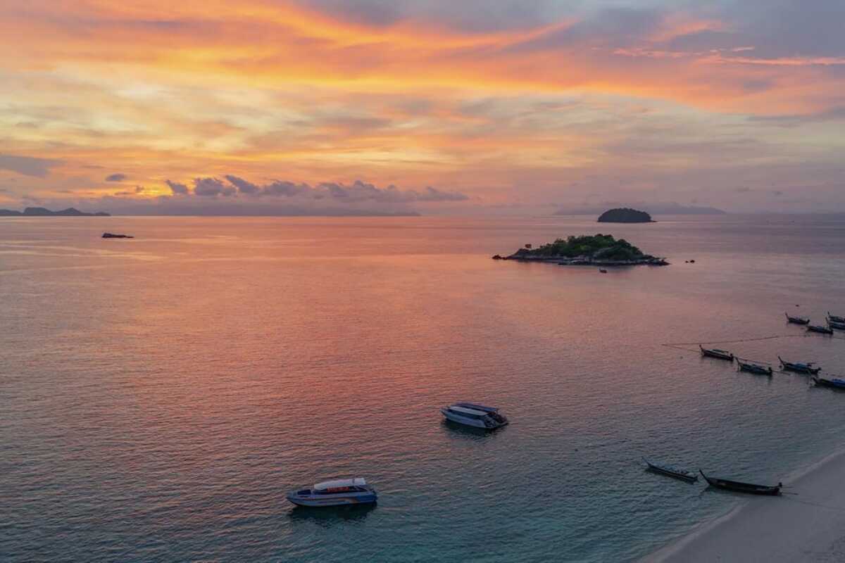 Irene Resort Sunset