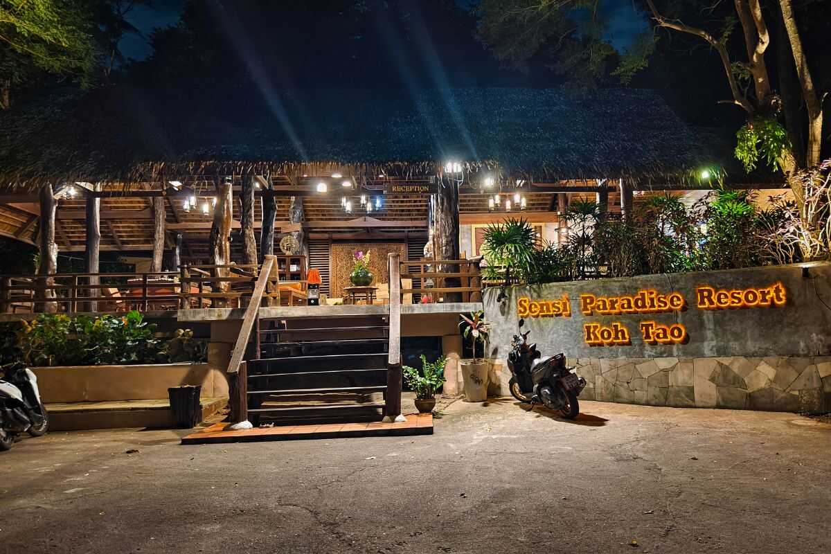 Sensi Paradise Beach Resort reception and bike rental desk, Koh Tao