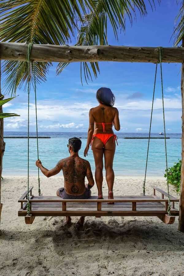 21 Sensations About Us Kuramathi Beacg