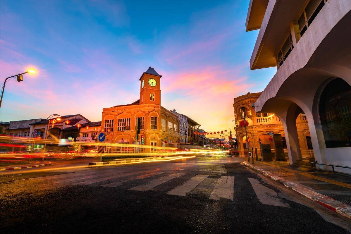  old town phuket night life